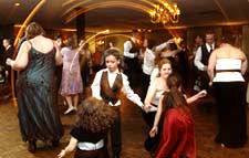 An Albany Wedding Where Everyone's Dancing!