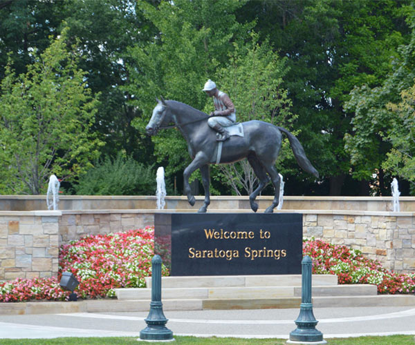 welcome to saratoga springs statue