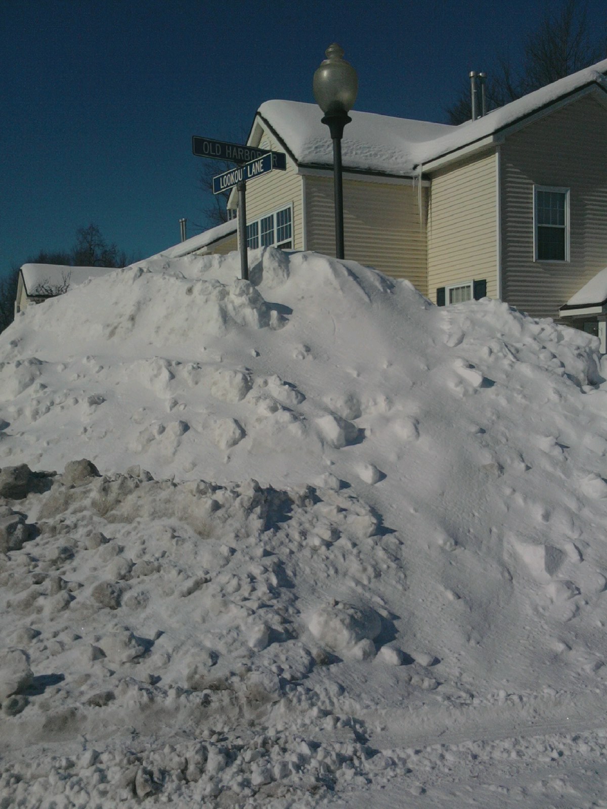snow pile 2.jpg