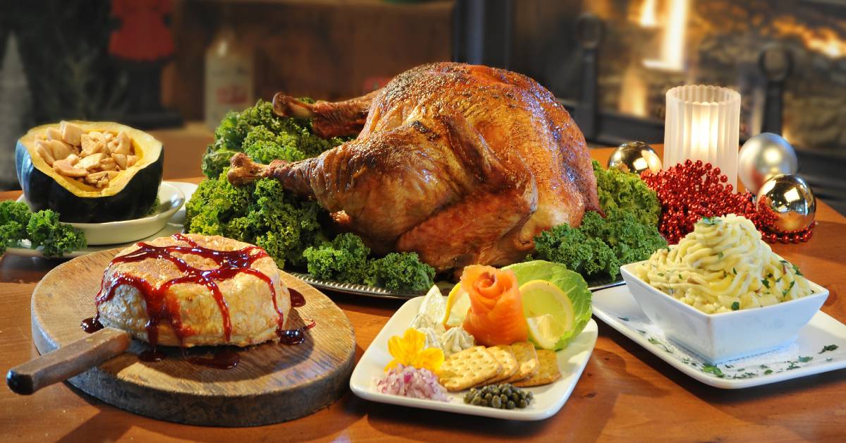 thanksgiving albany dinner meals table holiday capital region go credit