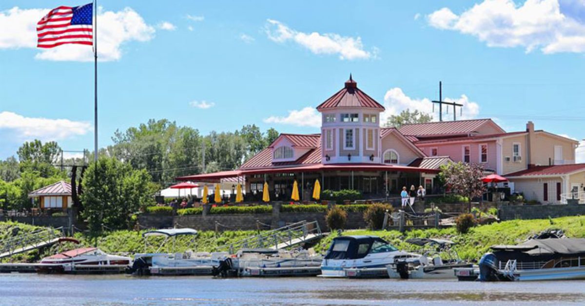 Where to Find Waterfront Dining Near Albany, NY